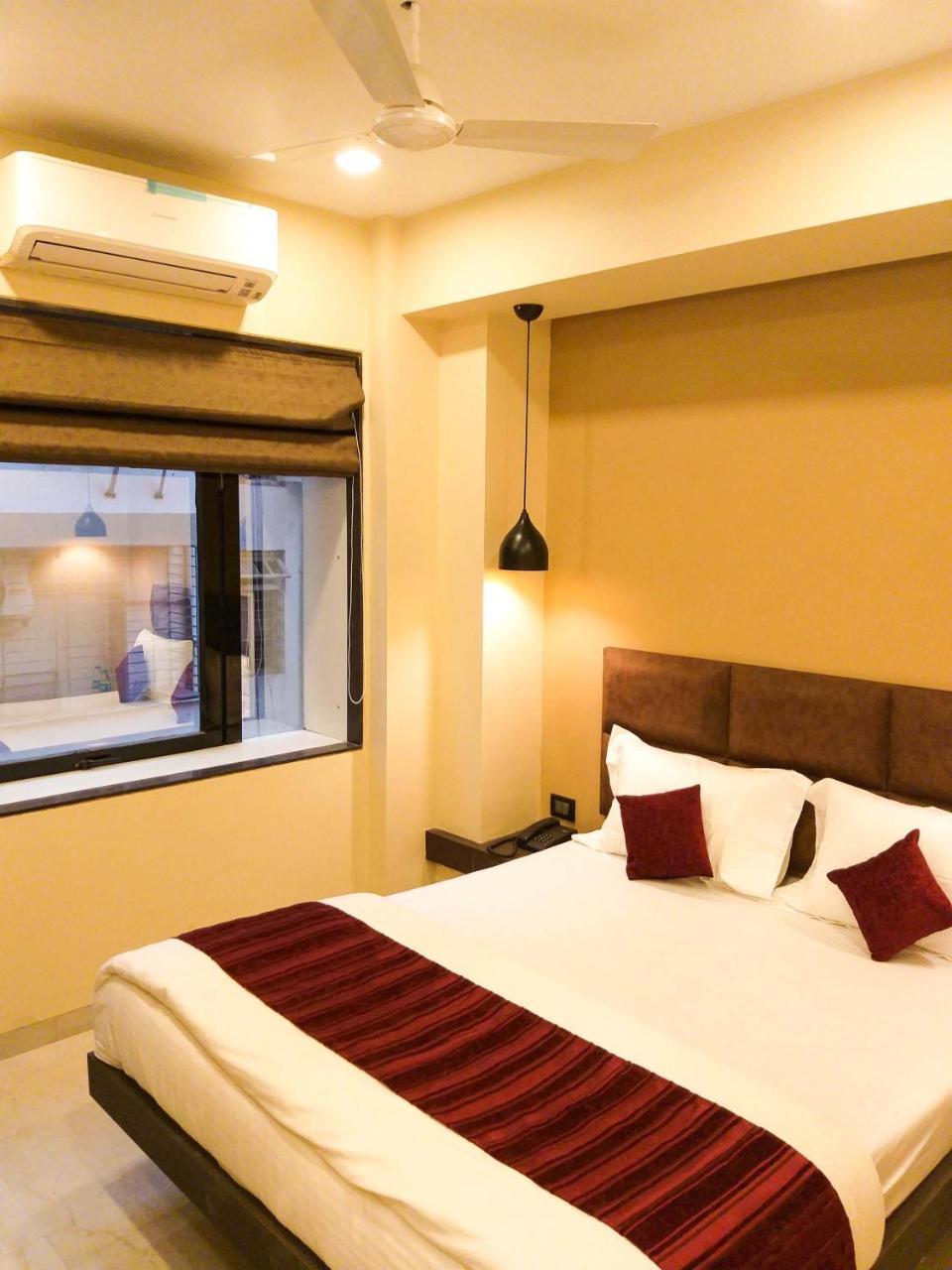 The Fountain Inn - Fort Mumbai Exterior photo